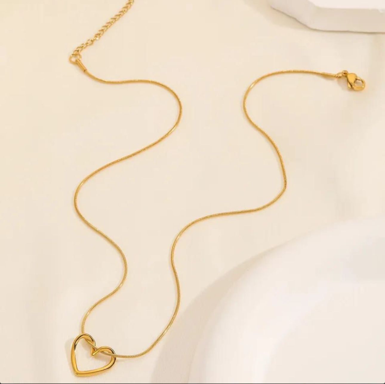 Elegant Gold Heart Pendant Necklace