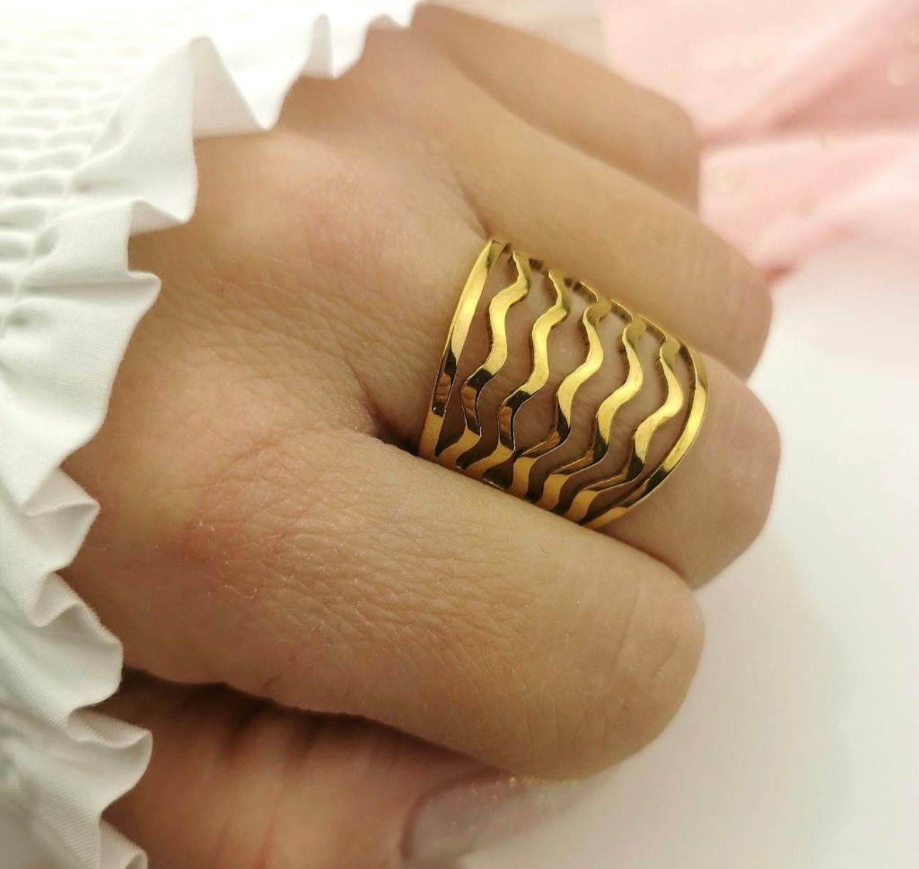 Golden Wave Statement Ring – Bold Open-Cut Adjustable Design