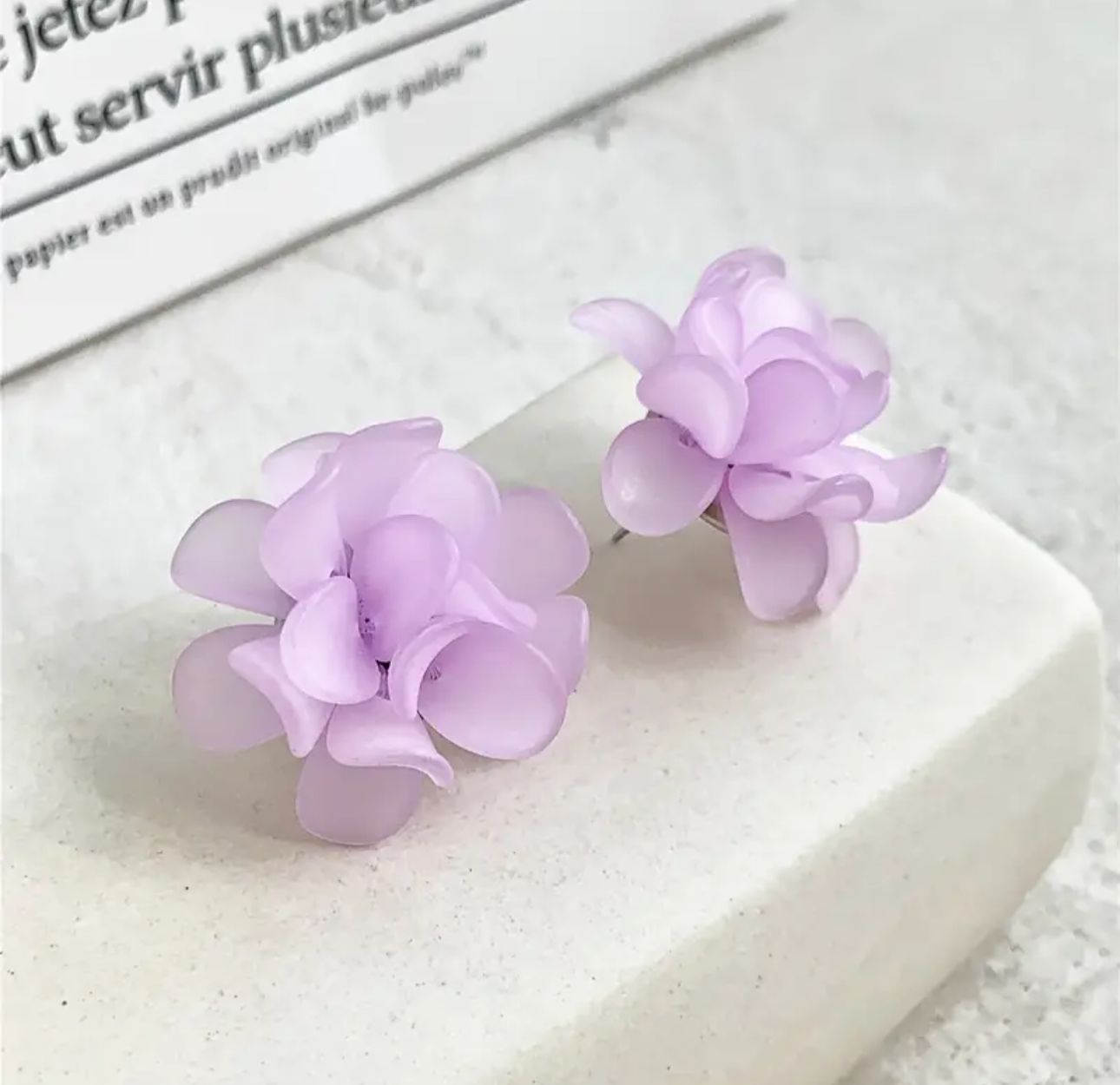 Lilac Blossom Stud Earrings – Soft Floral Elegance