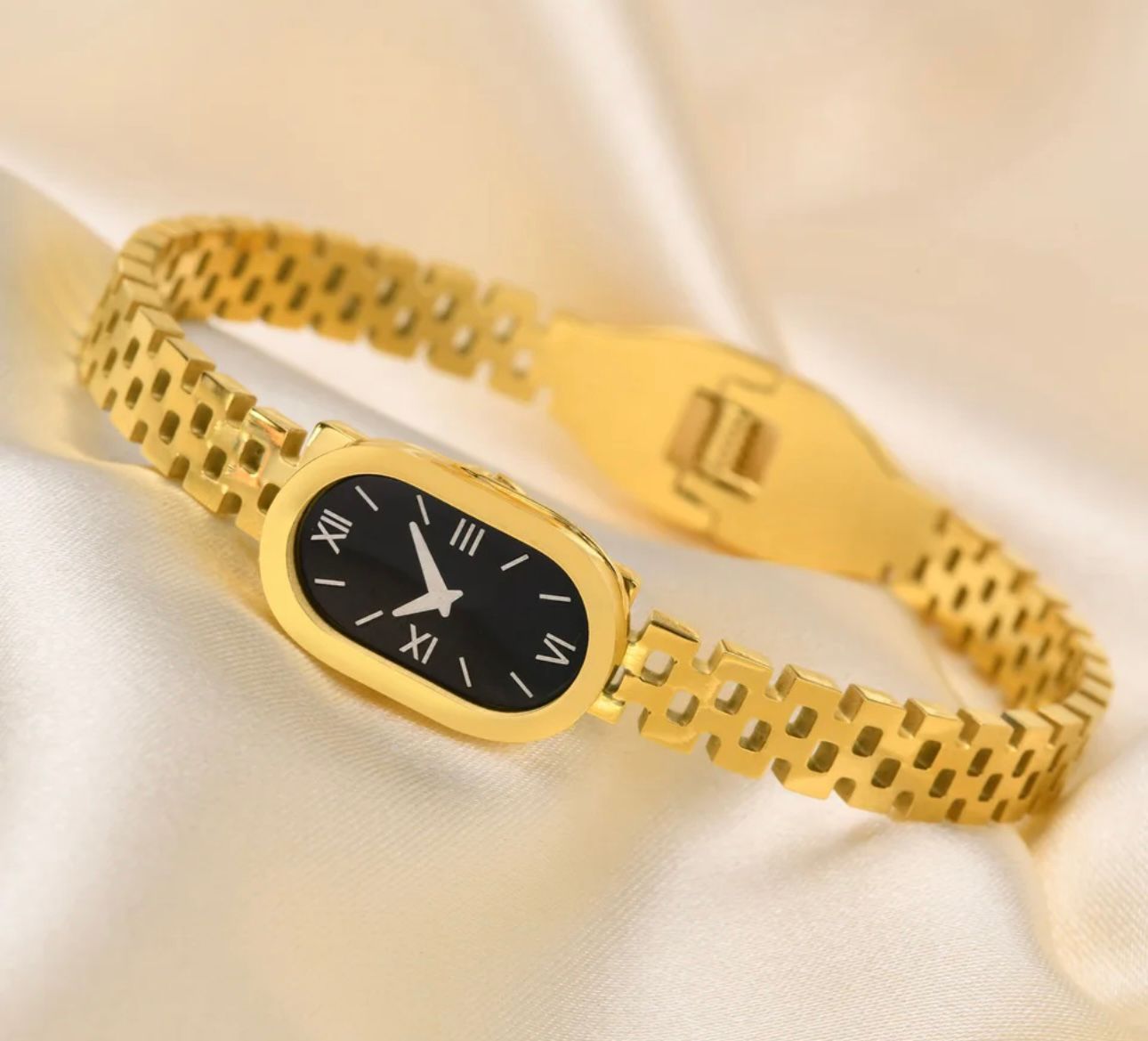Luxury Gold Bracelet Watch with Black Dial